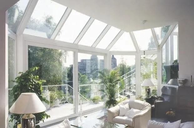 Sistemas REHAU de Esquadrias de PVC