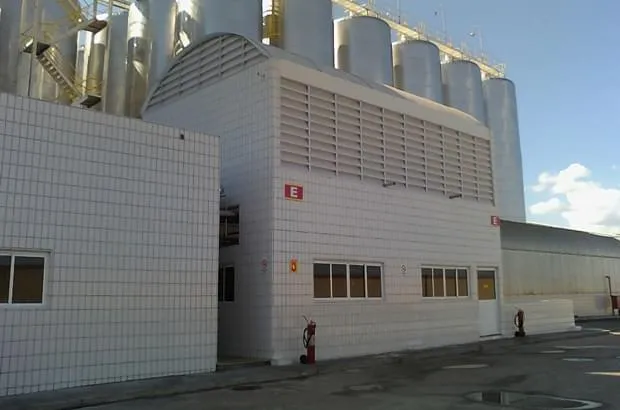 Placas Cerâmicas Extrudadas Antiácidas