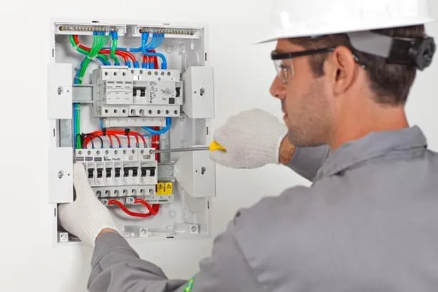 Dispositivos de Proteção para Instalações Elétricas
