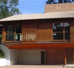 Painéis Ripados em Madeira