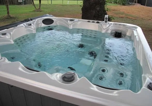 Spa Inteligente - Spa Tub S-600