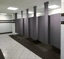 Corian® para Divisórias Sanitárias