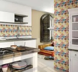 Composto de mosaicos, é ideal para ambientes residenciais 