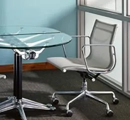 Eames Aluminium