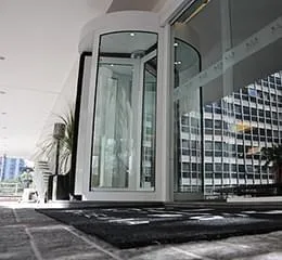 Porta Giratória Plaza