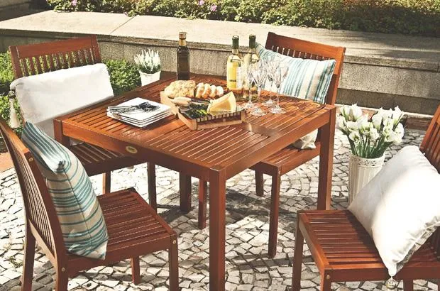 Mesa de Jantar Fitt Quadrada 