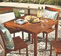 Mesa de Jantar Fitt Quadrada 