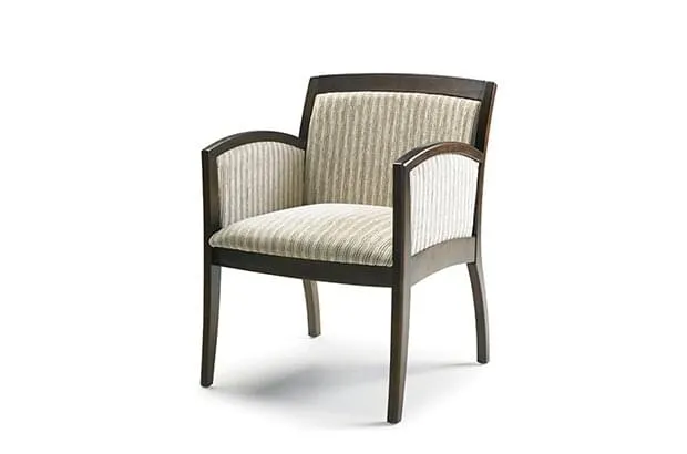 Poltrona Bucareste Lateral Estofada