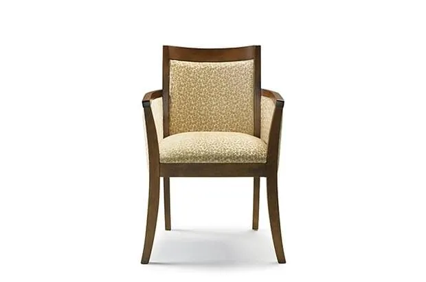 Poltrona Tiro Lateral Estofada