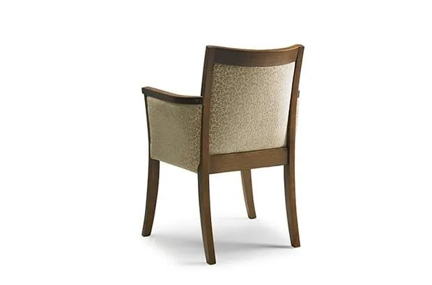 Poltrona Tiro Lateral Estofada
