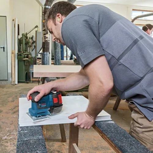 Lixadeira Orbital Bosch GSS 23 AE 