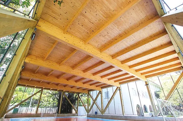Cross Laminated Timber (CLT)