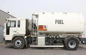 Os cuidados com o transporte de combustível nos canteiros