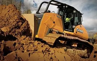 Esteiras de tratores e escavadeiras pedem inspeção periódica