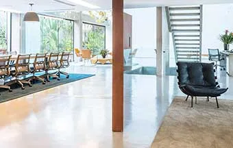 Arquitetos e designers assinam materiais personalizados