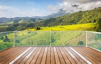 Guarda-corpo Easy Glass® Hybrid: economia e leveza na instalação