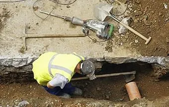 Trabalho em espaços confinados exige controle rigoroso