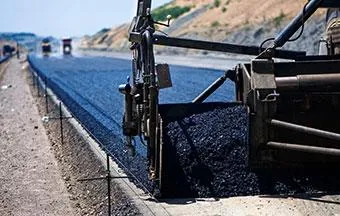 Espargidores de asfalto garantem maior precisão à pavimentação