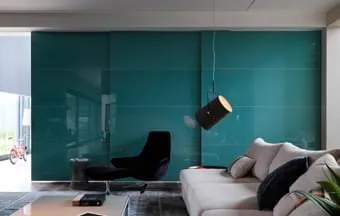 Portas de alumínio e vidro com design diferenciado