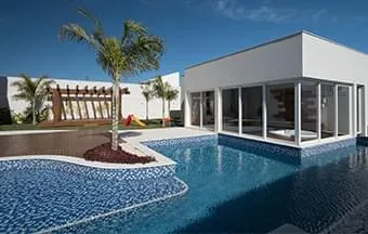 Linha Europa tem portas e janelas indicadas para grandes vãos