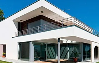 Placa de gesso com aditivos especiais para fachadas