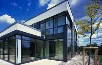 Vidros de proteção solar impedem a entrada dos raios UV em quase 100%