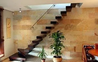 Dicas para especificar, instalar e manter escadas em balanço