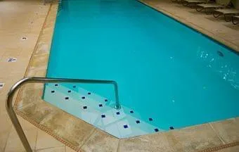 Projeto de piscinas demanda planejamento e análise do local de instalação