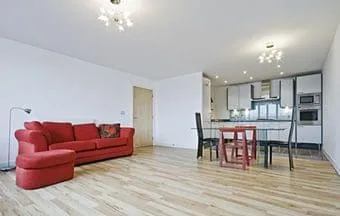 Piso laminado é versátil, tem fácil instalação e manutenção