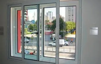 Sono tranquilo com janelas e portas de correr da Linha Excellence