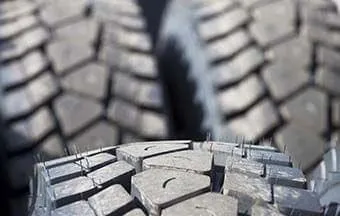 Pneus resistentes reduzem custos operacionais em obras e mineradoras