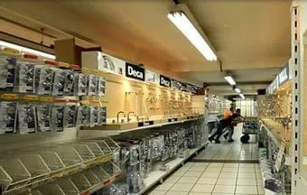 O bom projeto de iluminação em lojas busca a eficiência energética