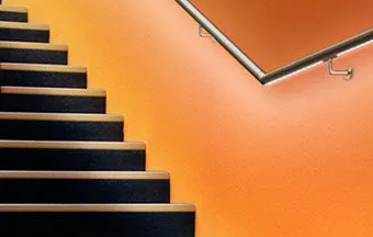 Q-lights Linear Light: sistema de iluminação LED seguro para escadas