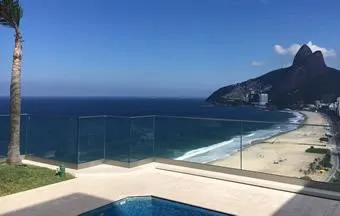 Guarda-corpo Easy Glass Slim: segurança e 100% de transparência 