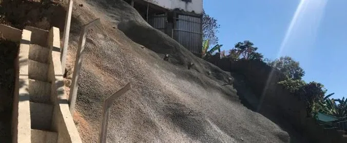 Obras de contenção de encostas