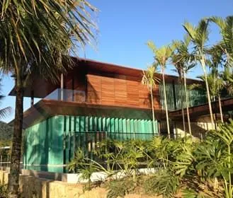 Casa CEM - Cobre - Beiral e brises