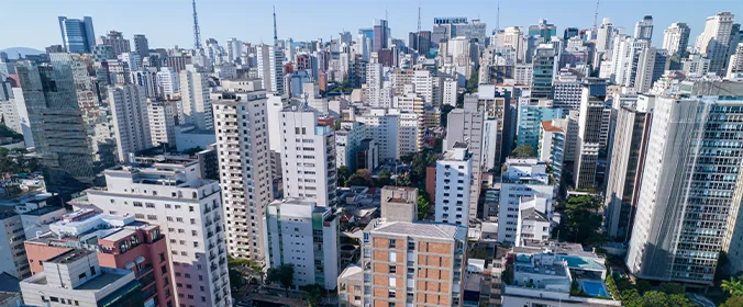 foto aérea da cidade de são paulo, com vários prédios em foco
