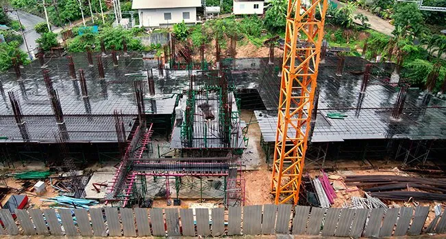 como se proteger das chuvas durante a construção
