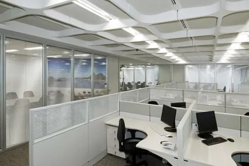 Divisórias solucionam desafios de projeto e execução