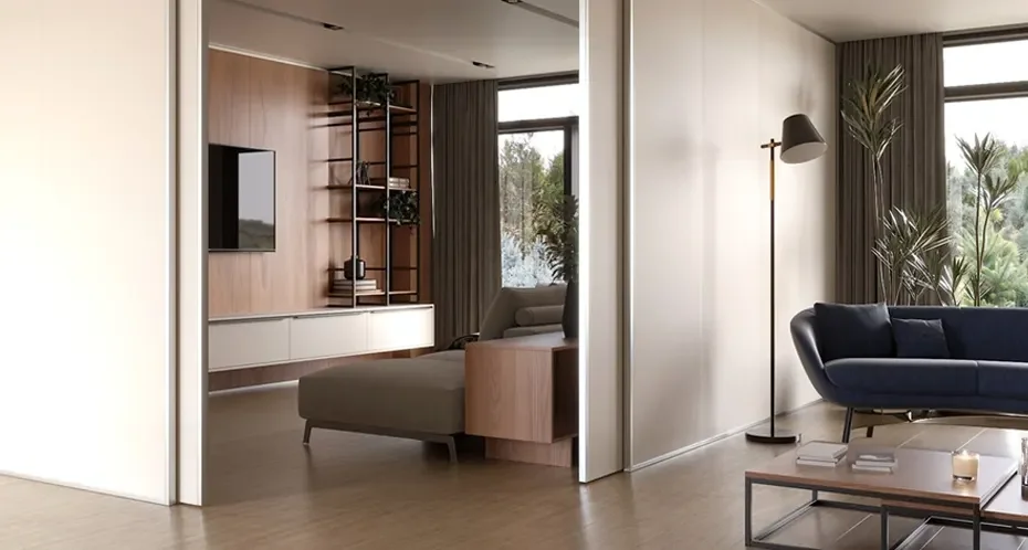 Sala de estar com as divisórias Novitá Pró no tom cinza claro.