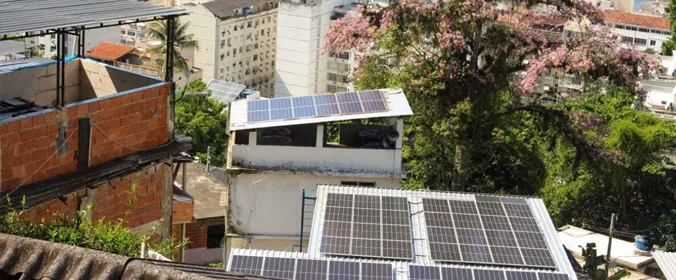 telhas fotovoltaicas na Rocinha, rio de janeiro