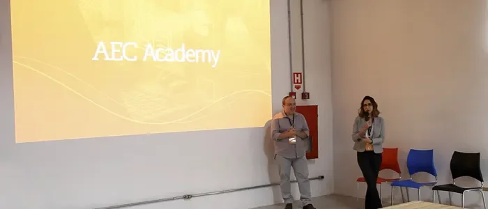 Apresentação durante primeira reunião presencial da AEC Academy