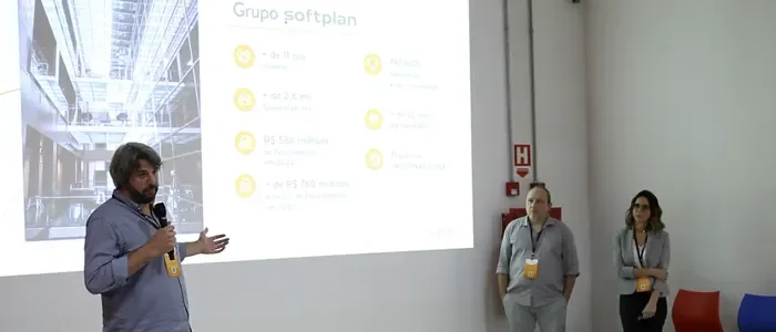 Apresentação durante evento da AEC Academy