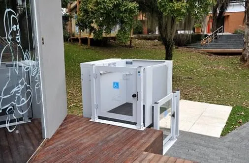 Plataformas elevatórias oferecem funcionalidade na Casa Cor 2011