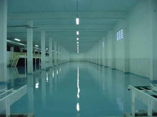 Pisos industriais ganham soluções em epóxi para restauração das superfícies