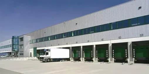 Tecnologia de ponta, versatilidade e máxima qualidade em portas seccionais