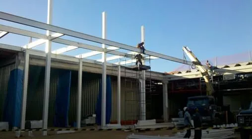 Tinta Perfortex oferece proteção contra intempéries à cobertura de shopping