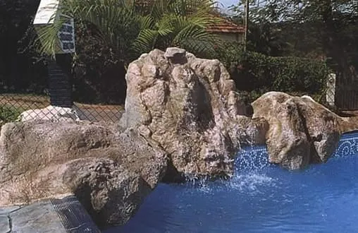 Réplicas de pedras naturais resistentes e 10 vezes mais leves