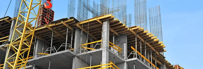 foto de um prédio em construção