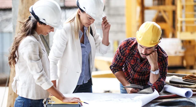 Mulheres começam a ganhar espaço no mercado de construção civil